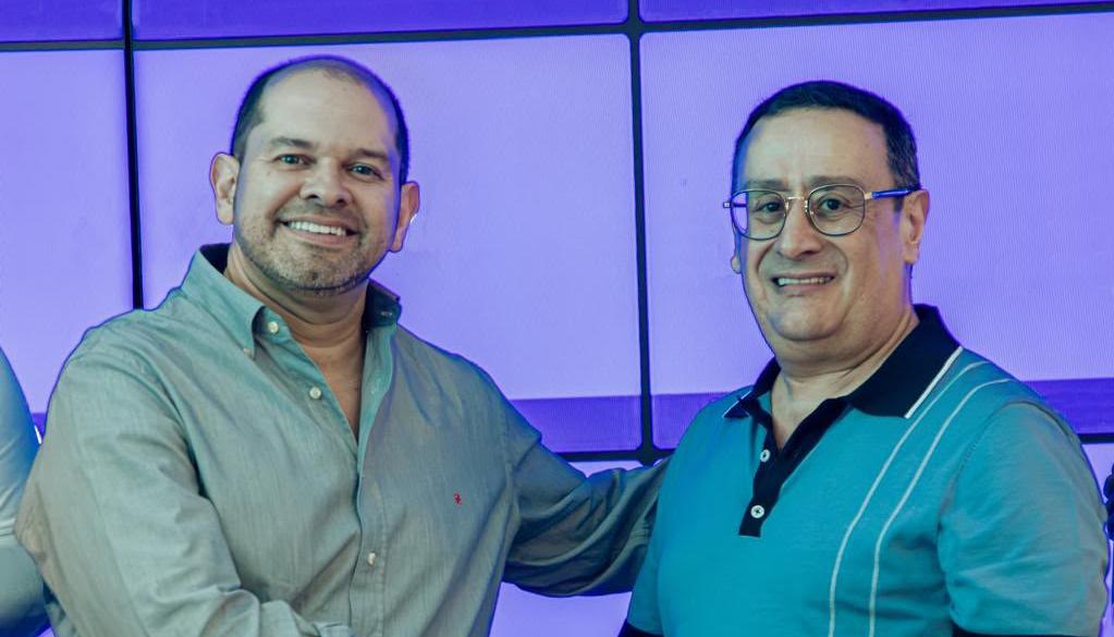 Ernesto Rafael Ariza y Roberto Solano Navarra.