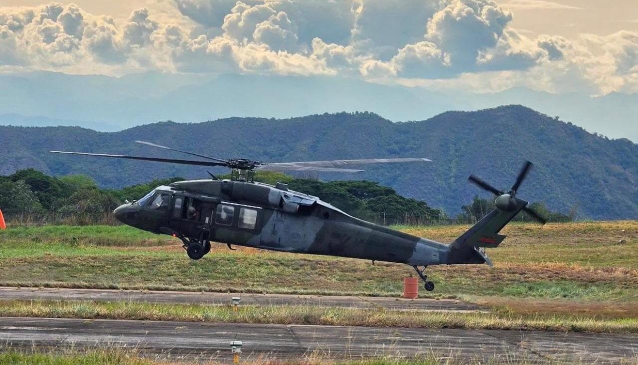 Helicóptero del Ejército.