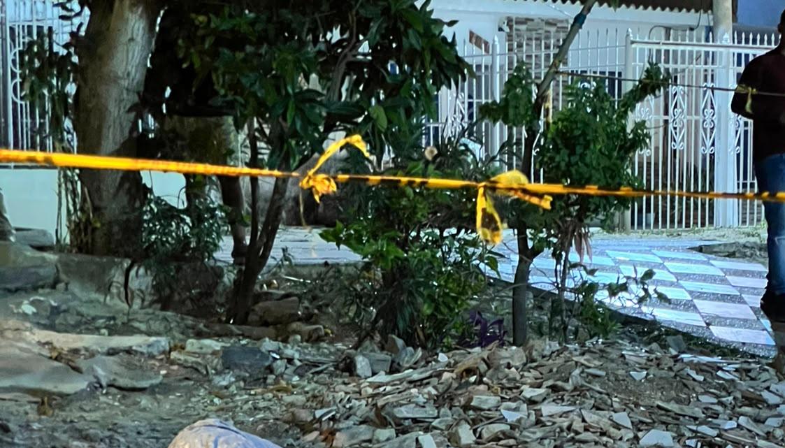 La víctima mortal quedó muerta en el lugar de los hechos. 