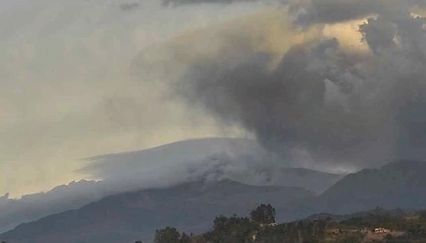 Imagen del Volcán Puracé este sábado