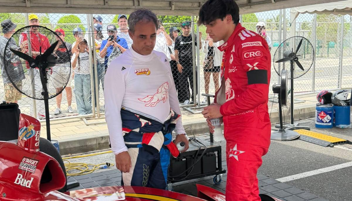 Juan Pablo Montoya y su hijo Sebastián. 