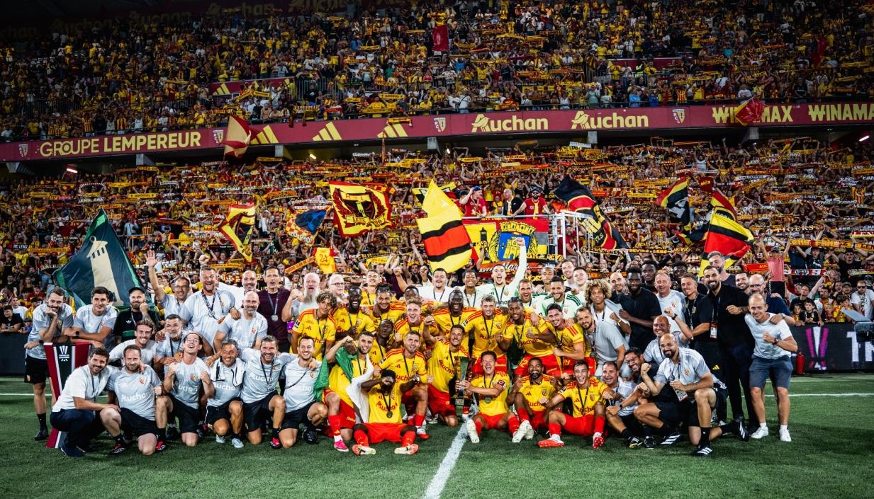 La celebración de los jugadores del Lens.