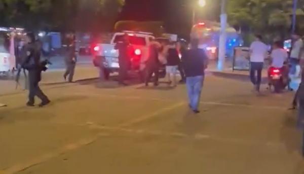 Imagen de los policías atacados.