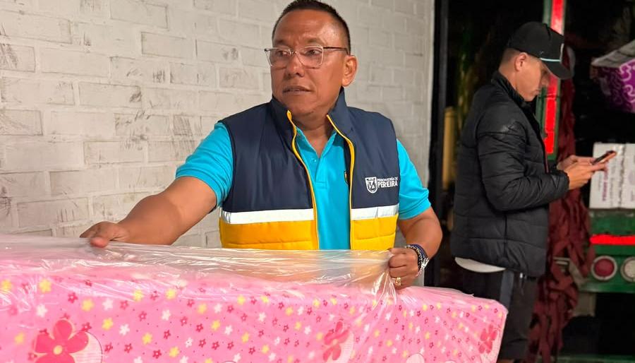 Personero de Pereira con las primeras ayudas