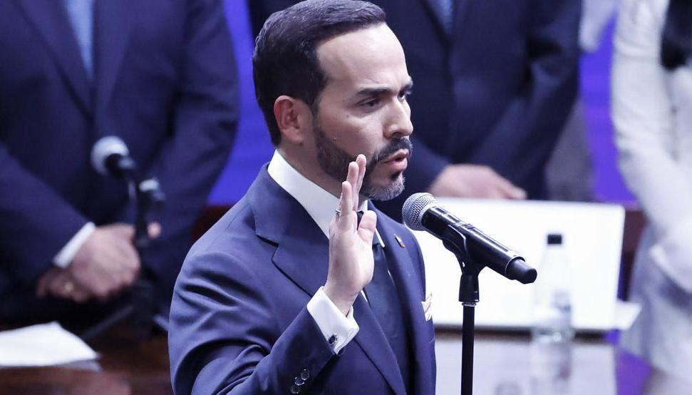 Posesión de Abelardo De La Espriella