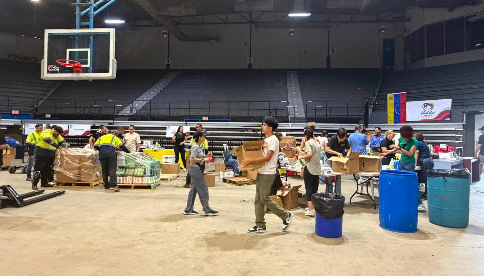 El gobierno indicó que toda la ayuda que llegue a estos centros de acopio en Puerto Rico se unificará en un mismo esfuerzo. 