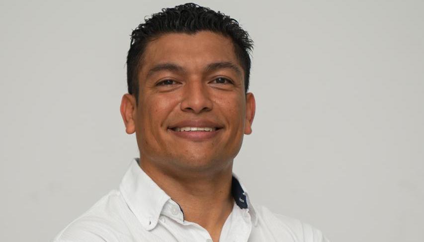 Johnny Vizcaíno.