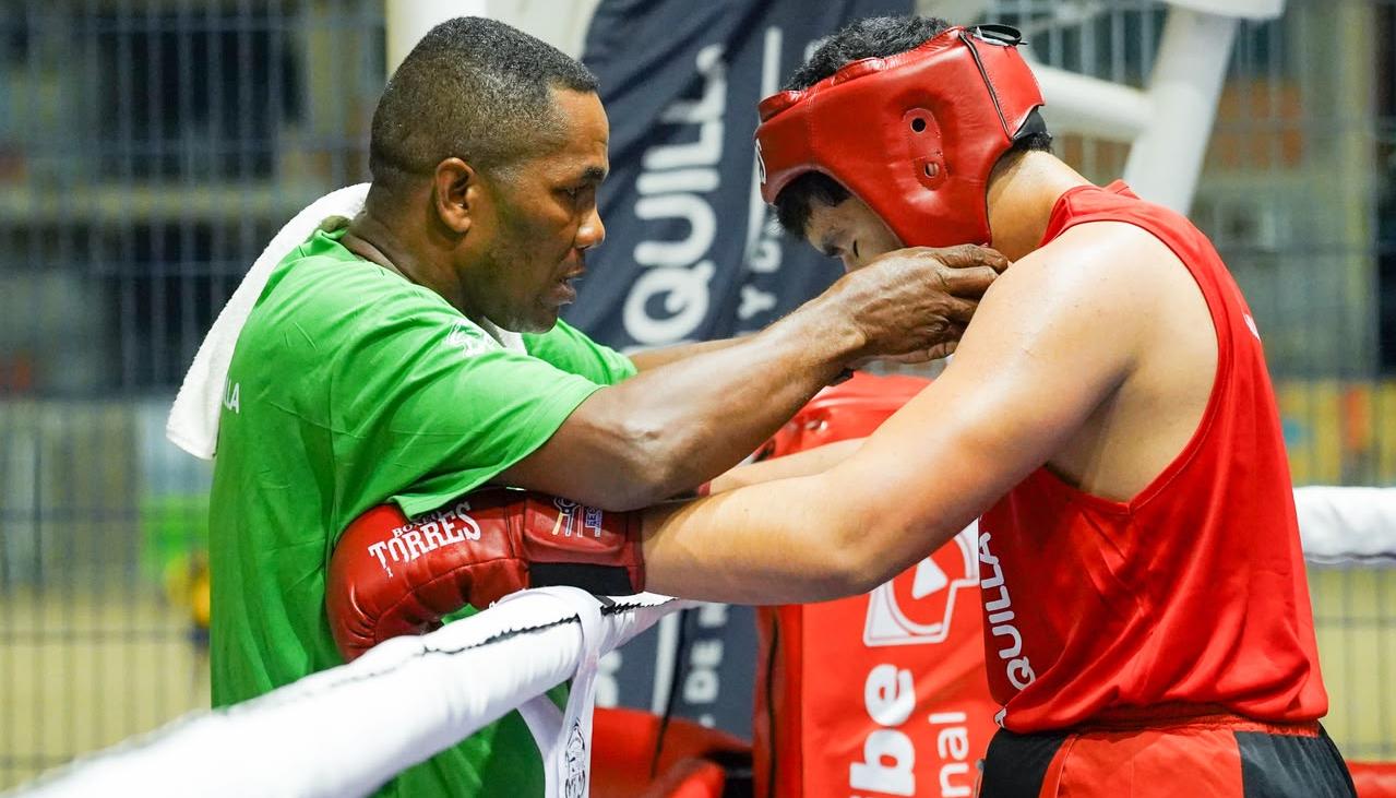 Ener Julio dirige un club de boxeo que lleva su nombre y funciona en Soledad.