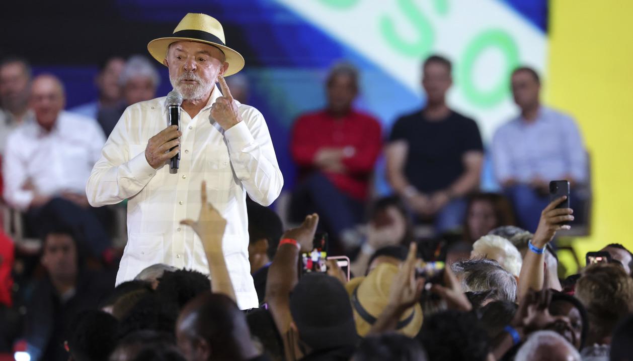 Lula interviene durante la convención nacional del Partido de los Trabajadores (PT).