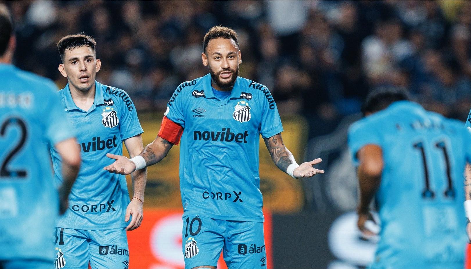 Neymar, delantero y capitán del Santos. 