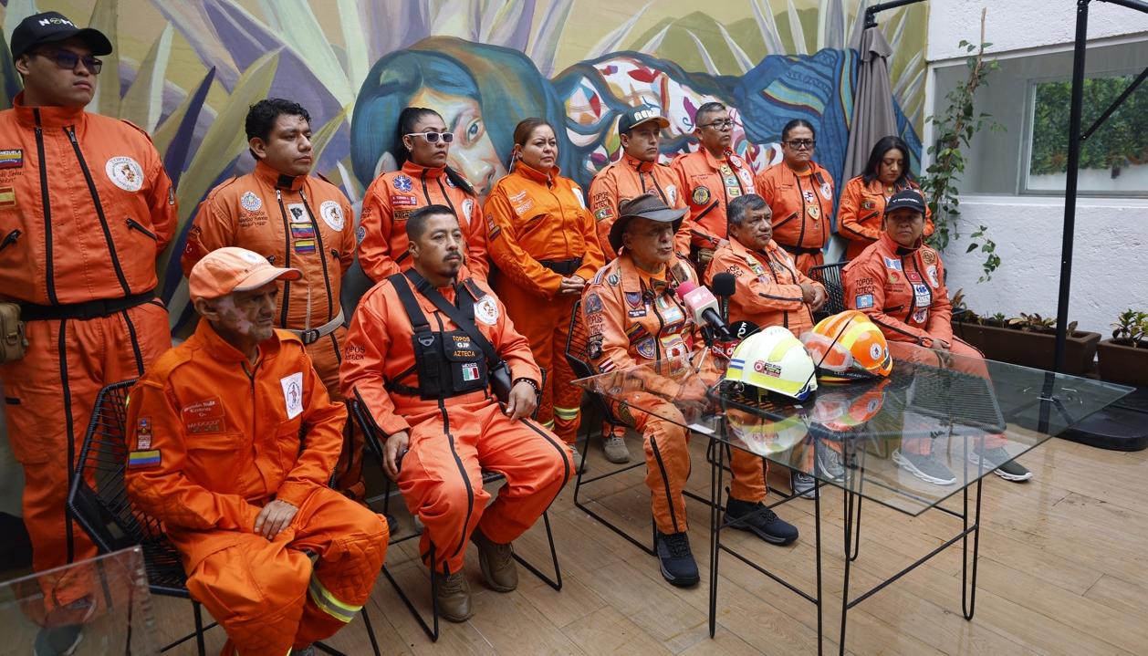 Grupo de rescatistas mexicanos conocido como 'Topos Azteca'.