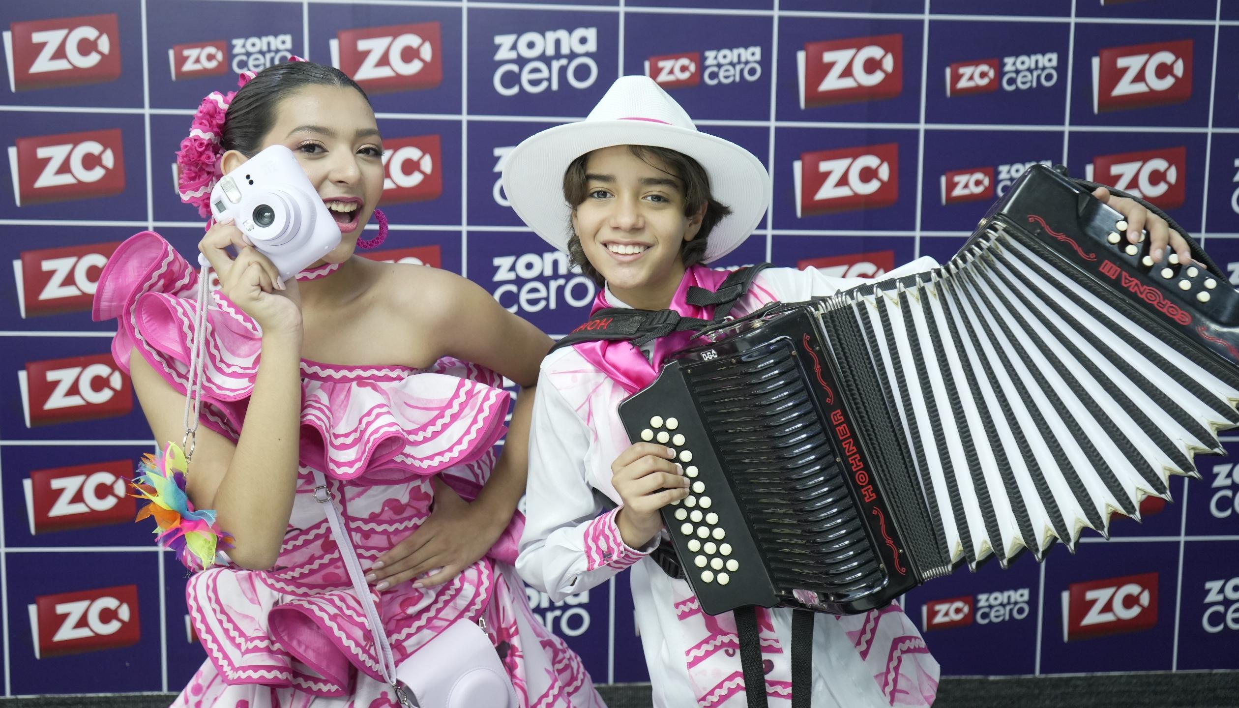 Luciana Flórez y Aram Calderón. 