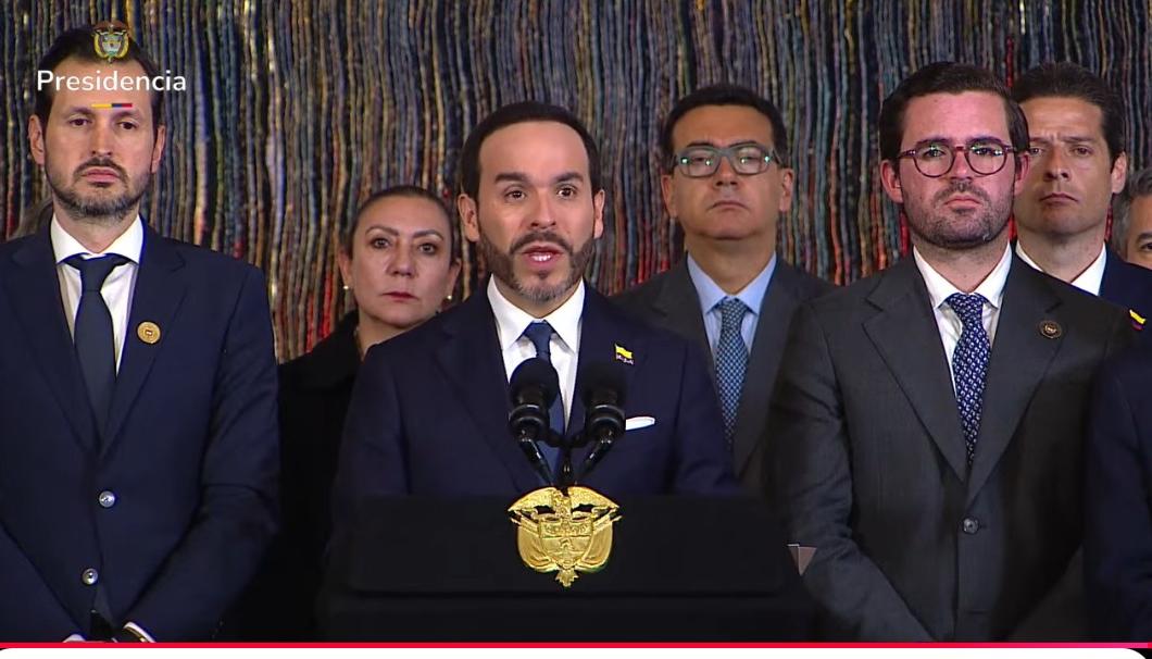 Abelardo De La Espriella al final del Consejo de Ministros