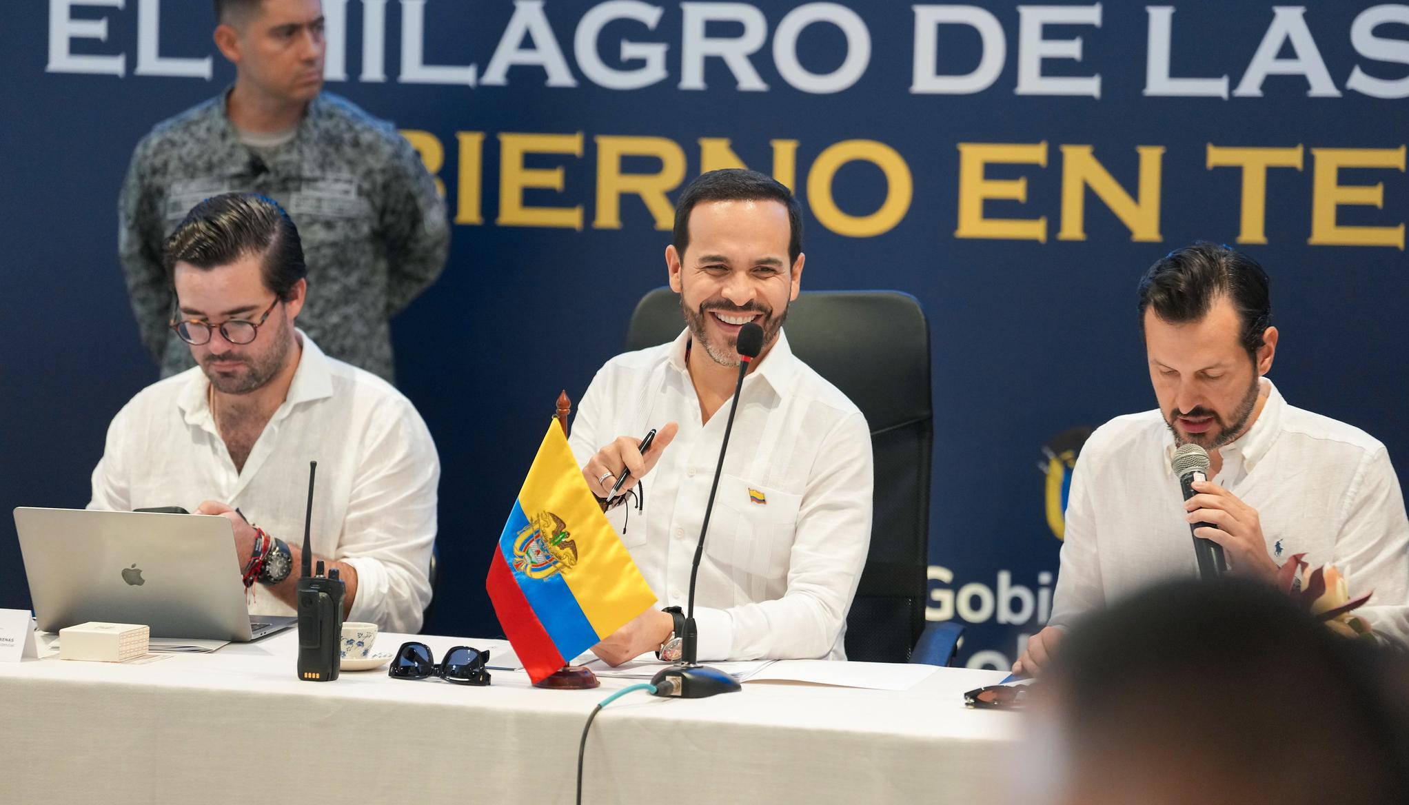 El Presidente Abelardo De La Espriella.