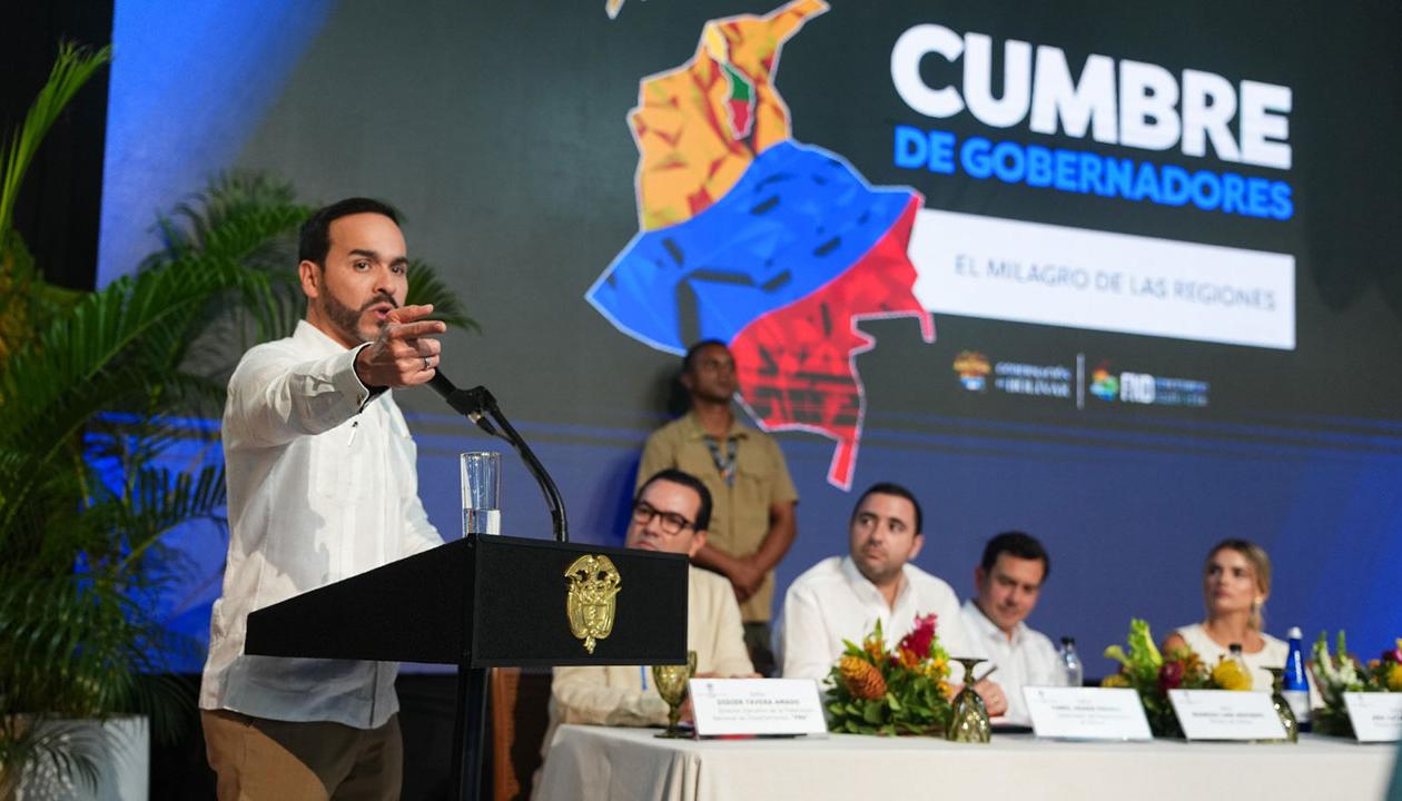El Presidente Abelardo De La Espriella en la Cumbre de Gobernadores. 