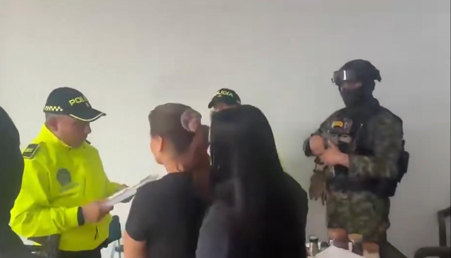 Inda Mariela Peñarrieta Tuárez y Michelle Jamileth Macías Peñarrieta.