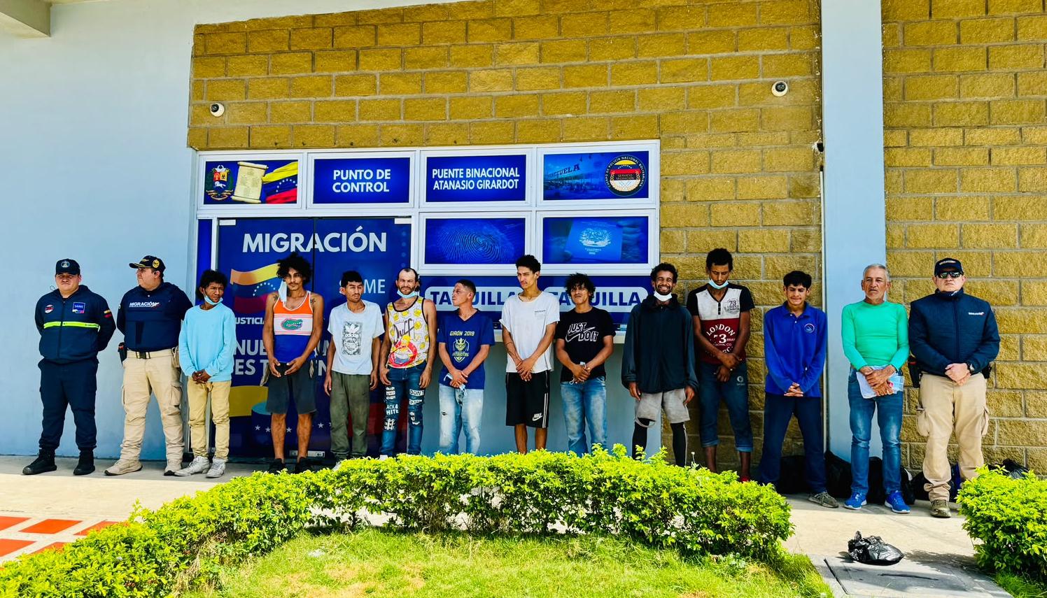 Extranjeros expulsados. 