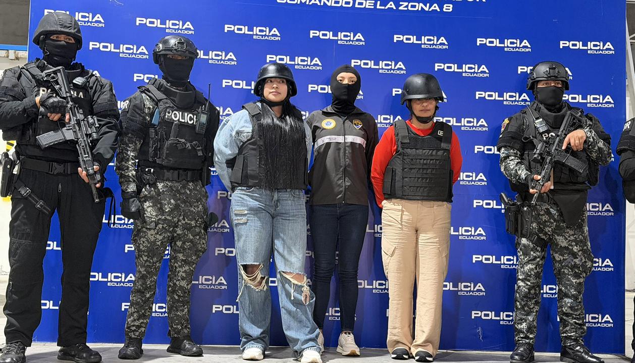 La esposa y la hija de alias 'Fito'.