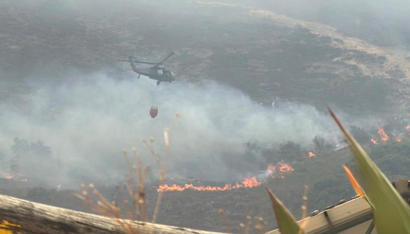 Helicóptero en el incendio en Villa de Leyva.