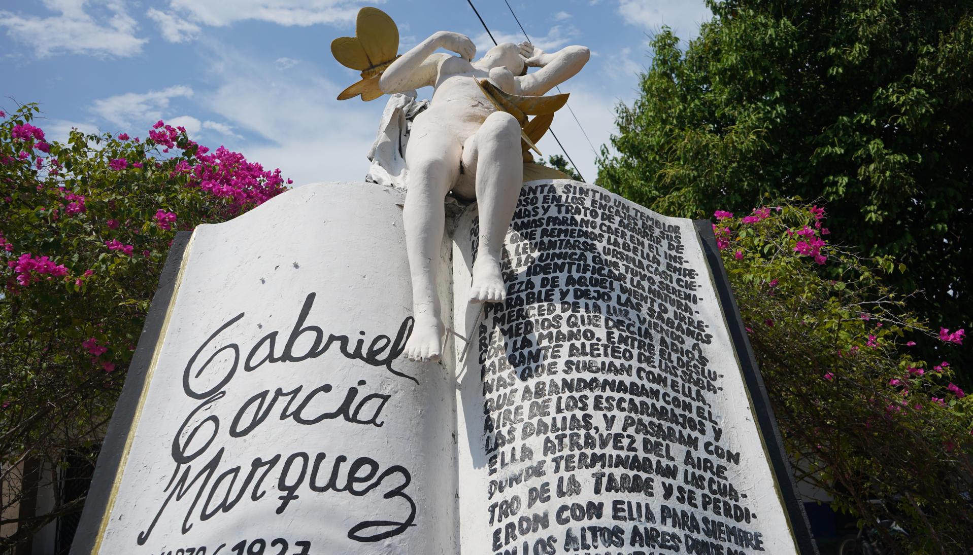 Monumento dedicado al premio Nobel de Literatura, Gabriel García Márquez.
