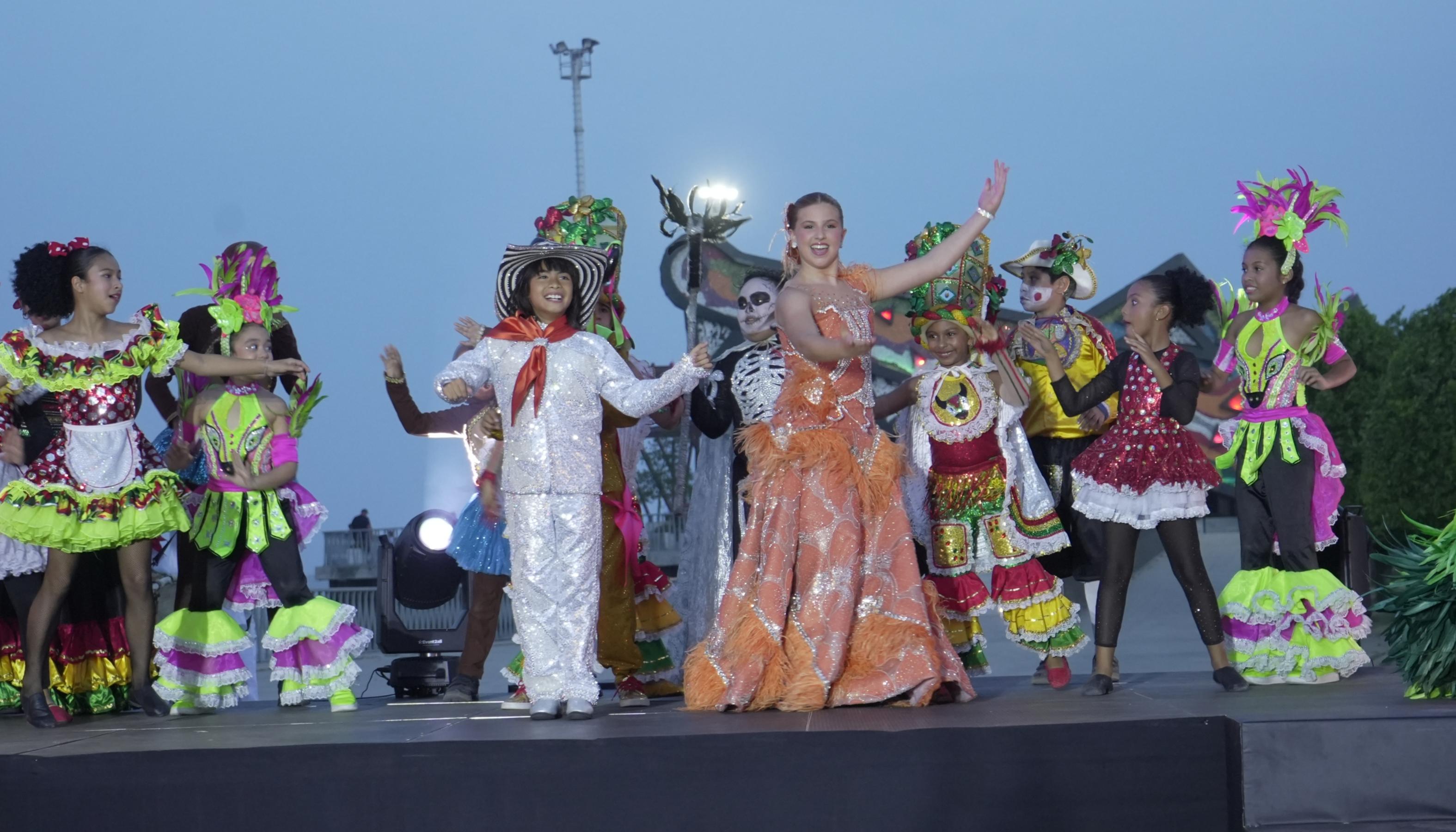 Los Reyes del Carnaval de los Niños, Pedro Fandiño e Isabella Daes.