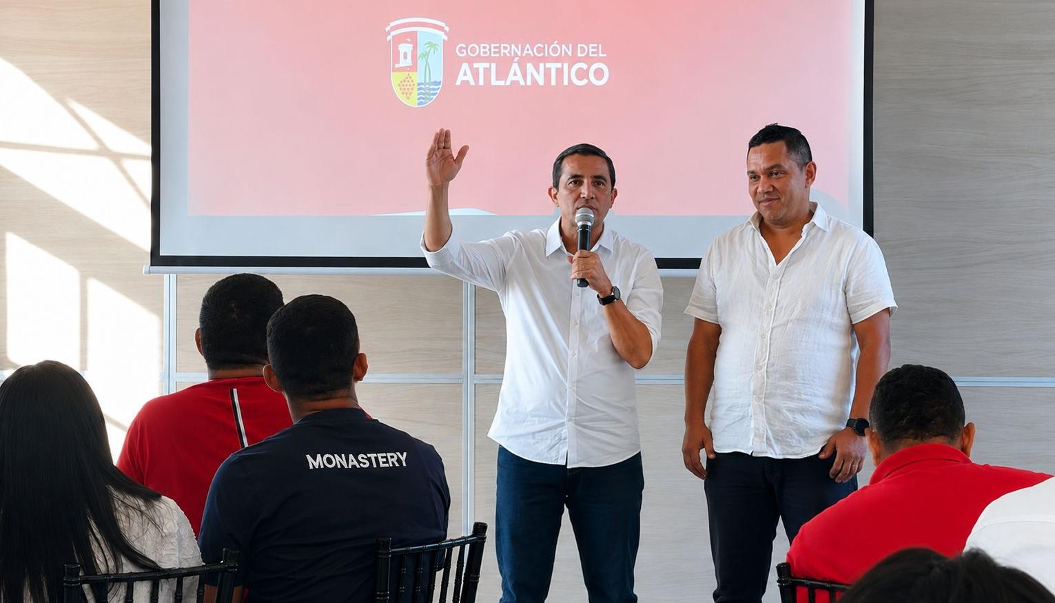 El secretario general de la Gobernación del Atlántico, Pedro Lemus, socializando los proyectos en ese municipio. 
