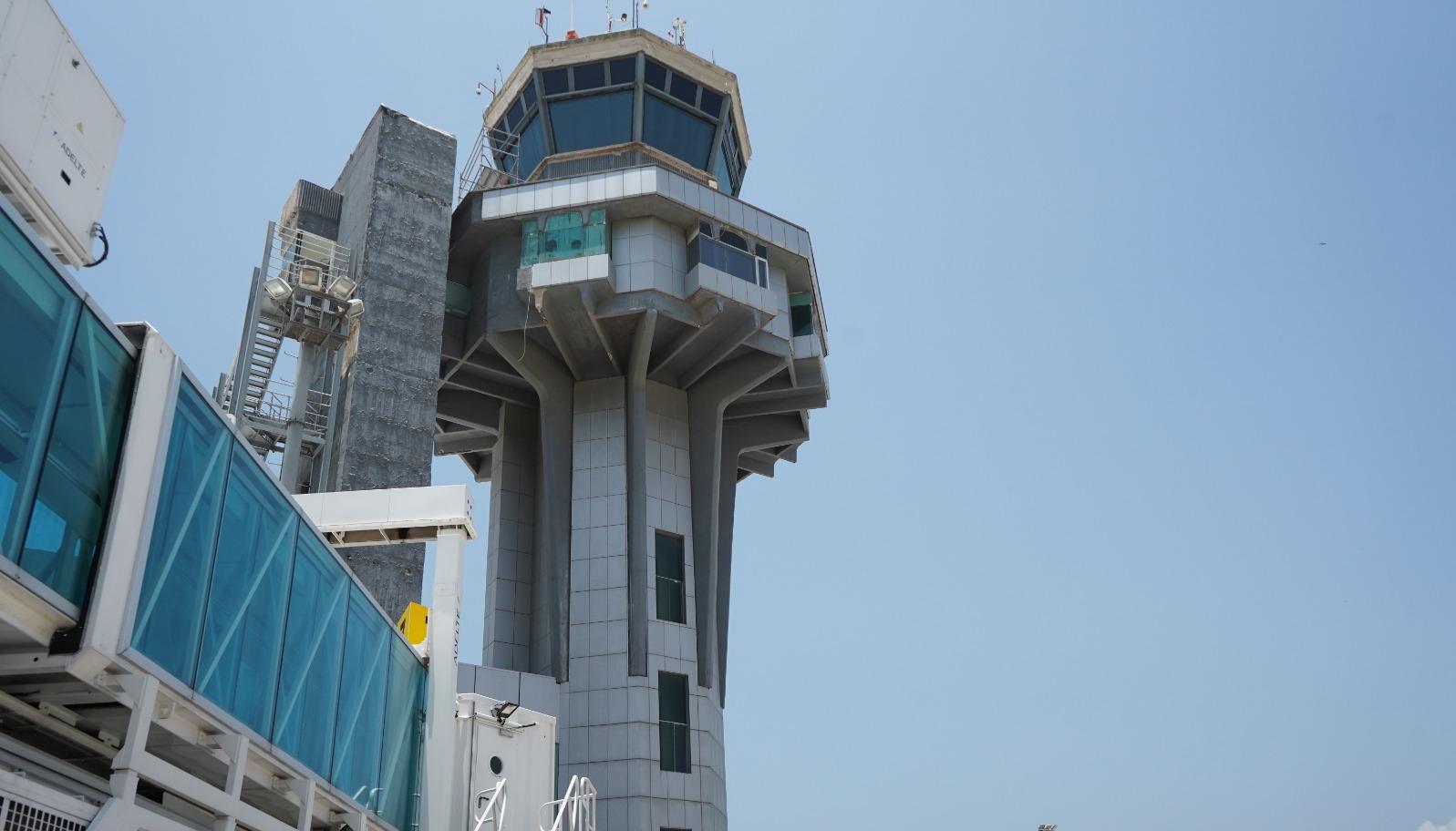 Torre de control del Aeropuerto Ernesto Cortissoz.