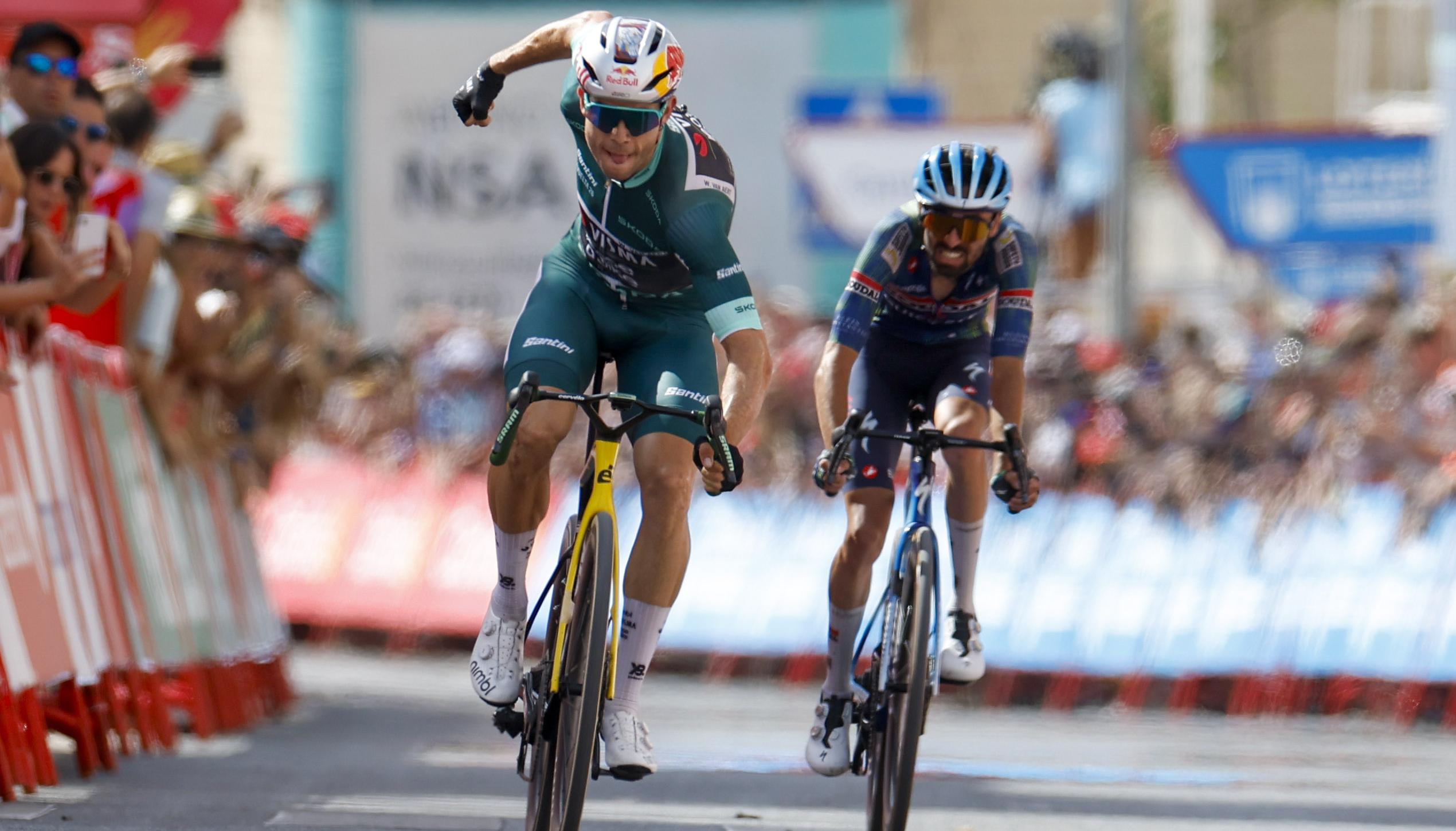 El belga Wout Van Aert se impone en el esprint en la décima tercera etapa de la Vuelta a España. 