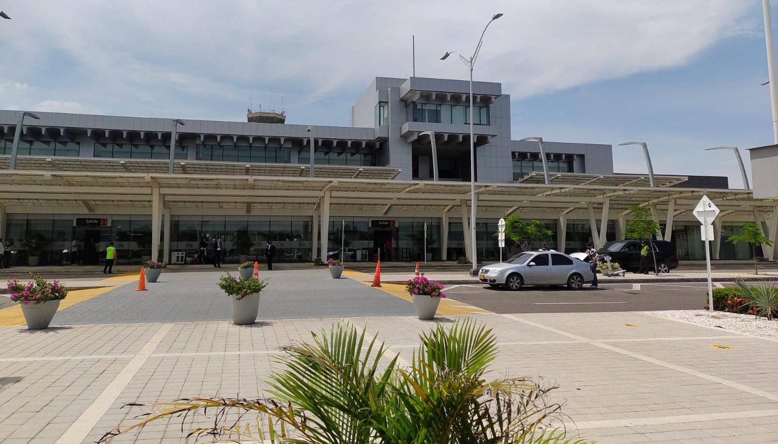 Fachada del Aeropuerto Internacional Ernesto Cortissoz.