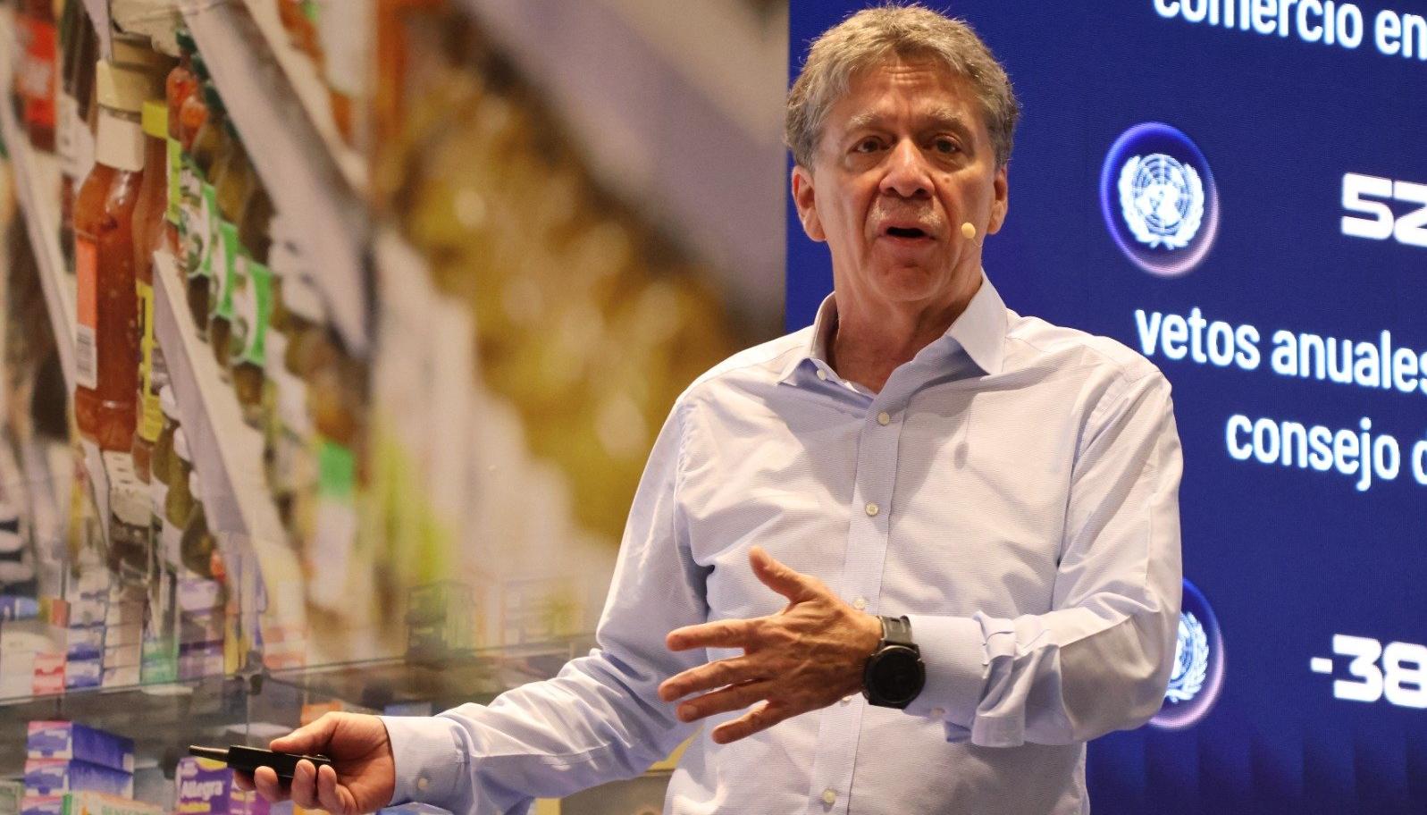 Bruce Mac Master, presidente de la ANDI.