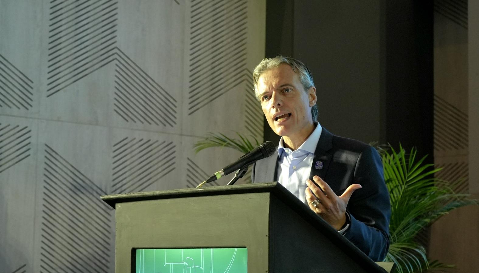 Giovanni Lepri, representante de ACNUR en Colombia.