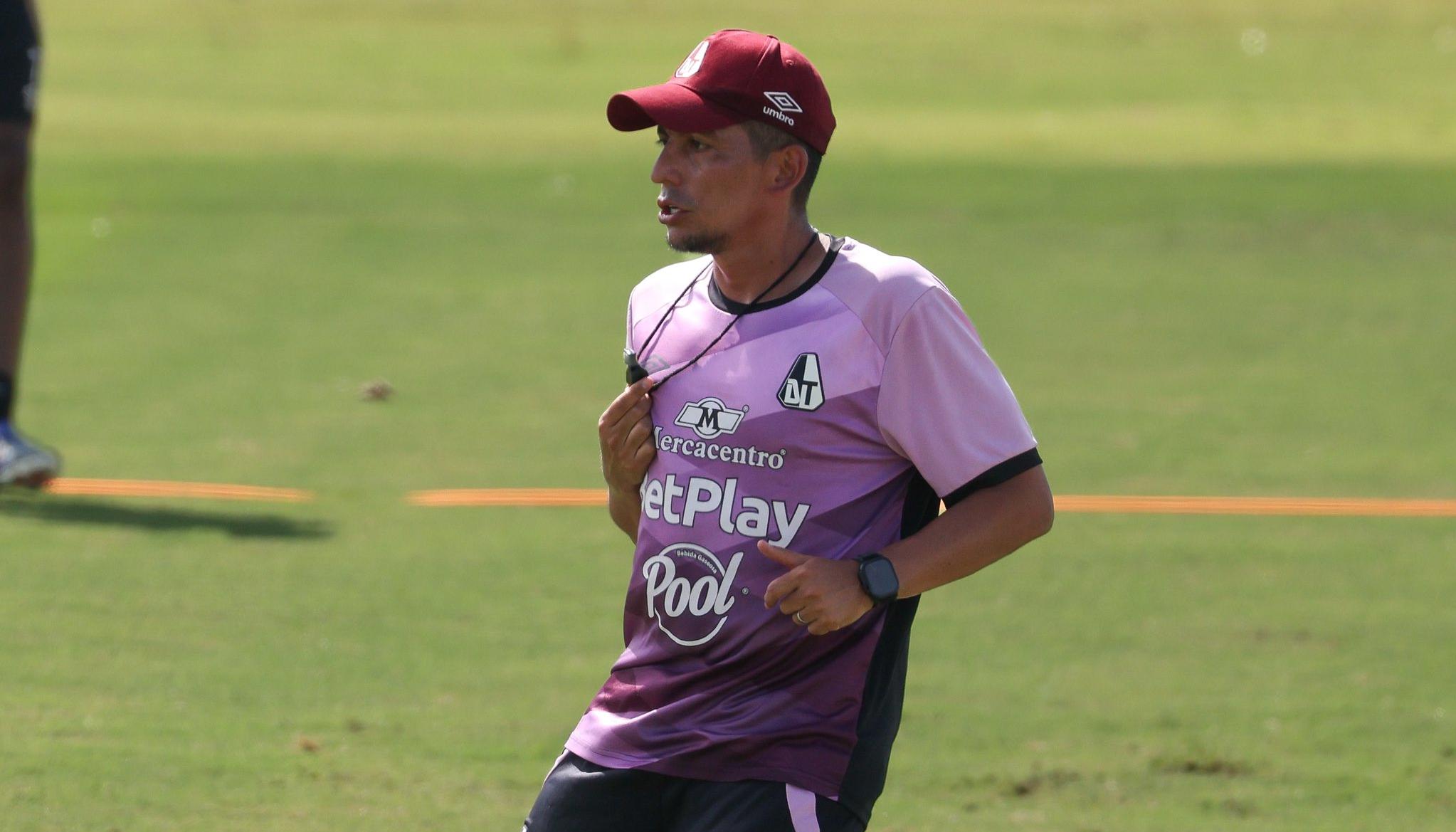 Sebastián Oliveros tuvo un paso fugaz por la dirección técnica del Tolima.