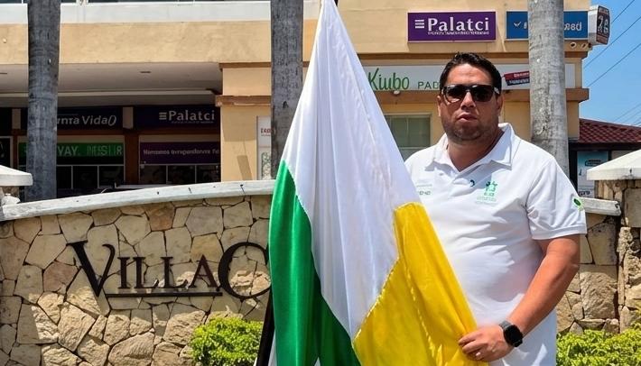 El Alcalde de  Puerto Colombia, Plinio Cedeño Gómez.