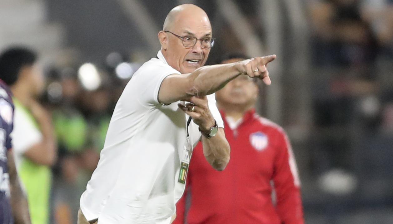 Alfredo Arias no pasó de la fase de grupos con Junior en 2026.