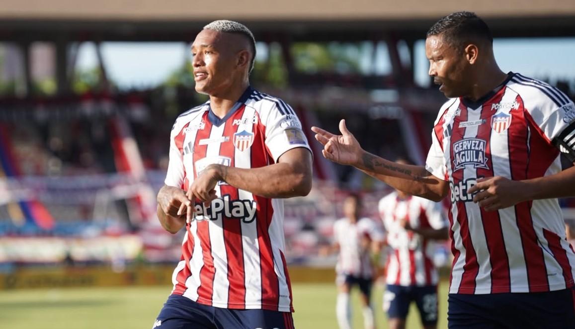 Jermein Peña, quien reaparece tras cumplir una fecha de suspensión, y Luis Muriel. 