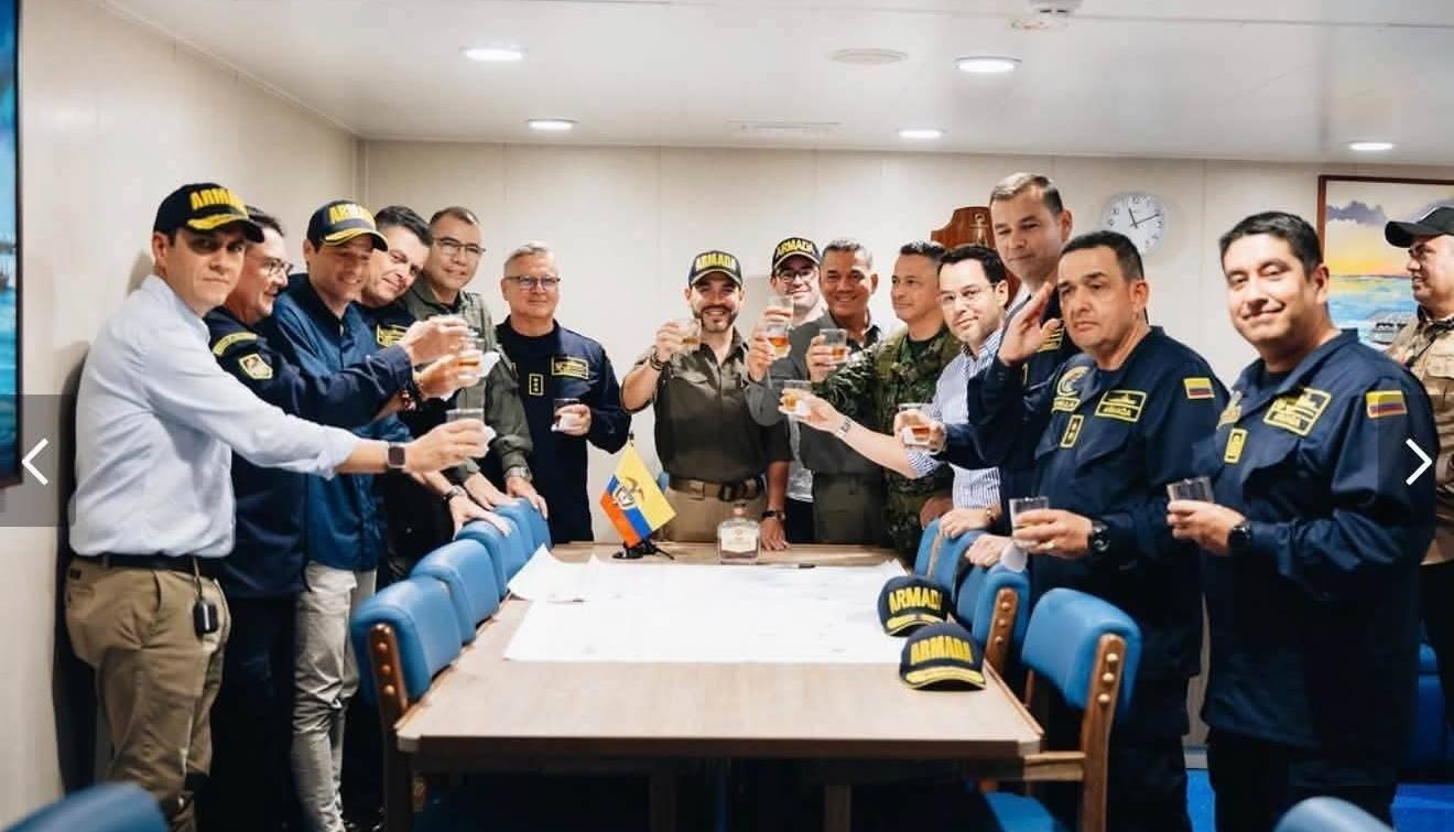 Foto del brindis.