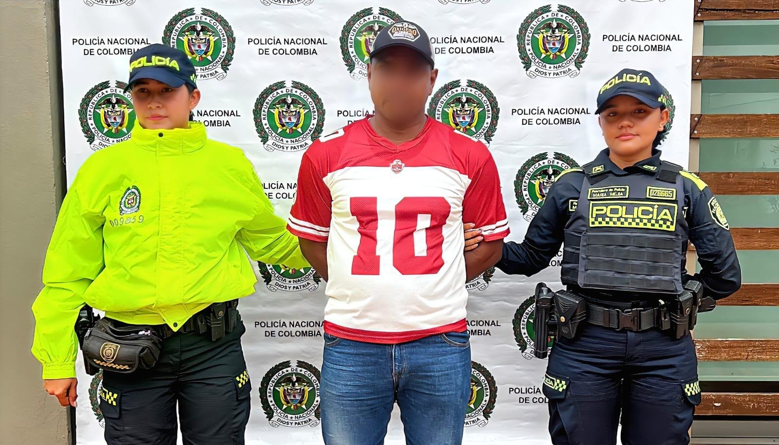 Fue capturado mediante orden judicial.