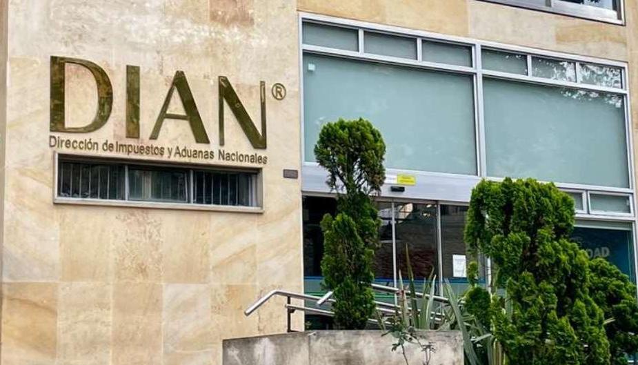 Fachada de la Dian