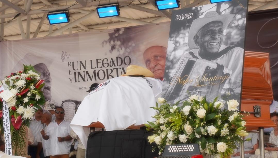 Durán Díaz se coronó como Rey Vallenato 1976 y su despedida fue en El Paso, Cesar.