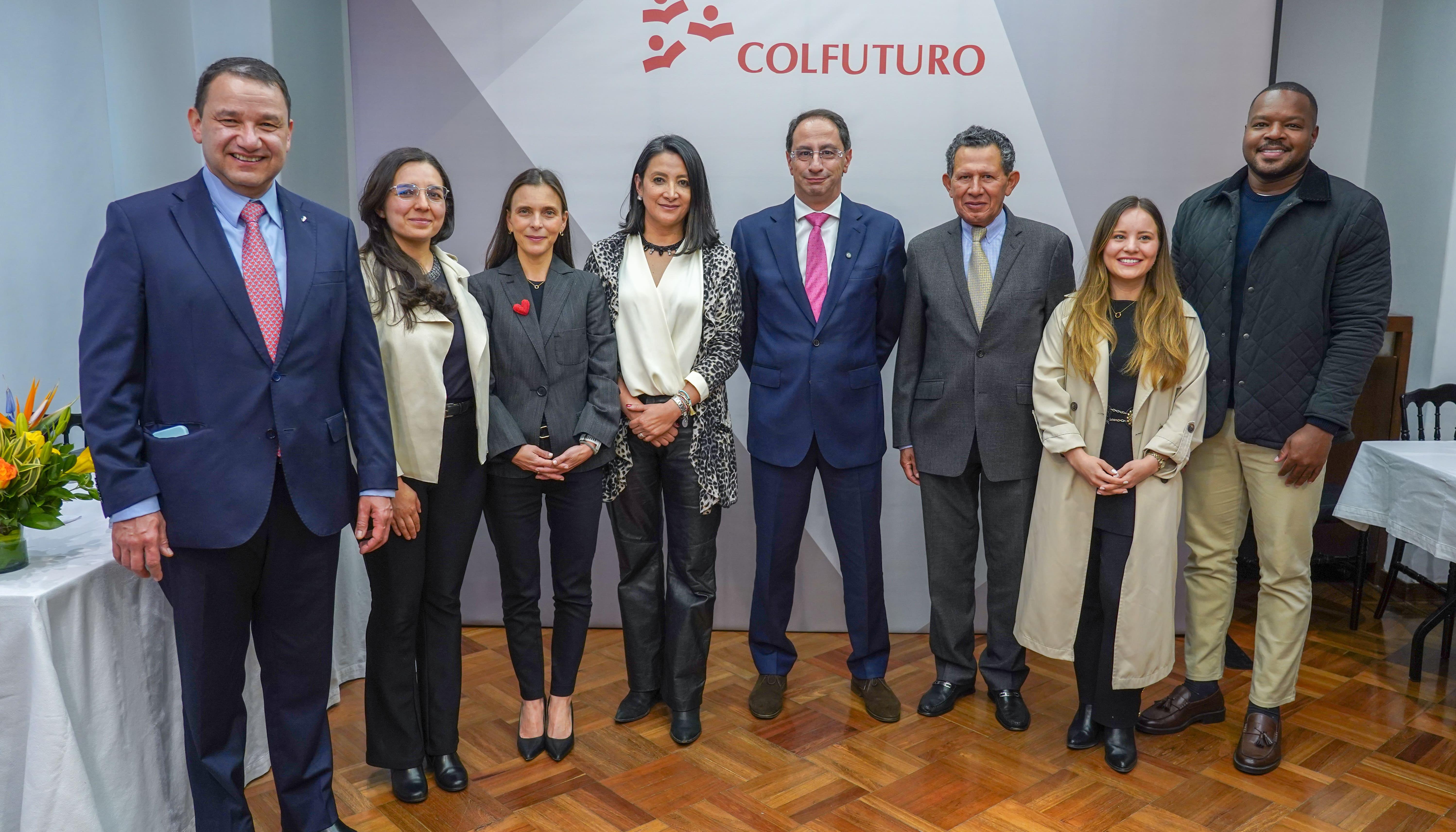 El vicepresidente José Manuel Restrepo en la reactivación de la alianza con Colfuturo.