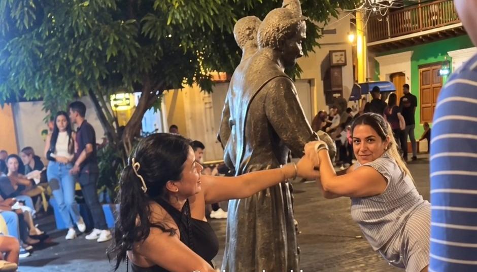 Turista que dañó figura del Cura Umaña. 