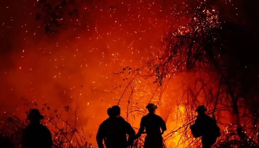 Imagen de un incendio forestal en el departamento del Tolima.