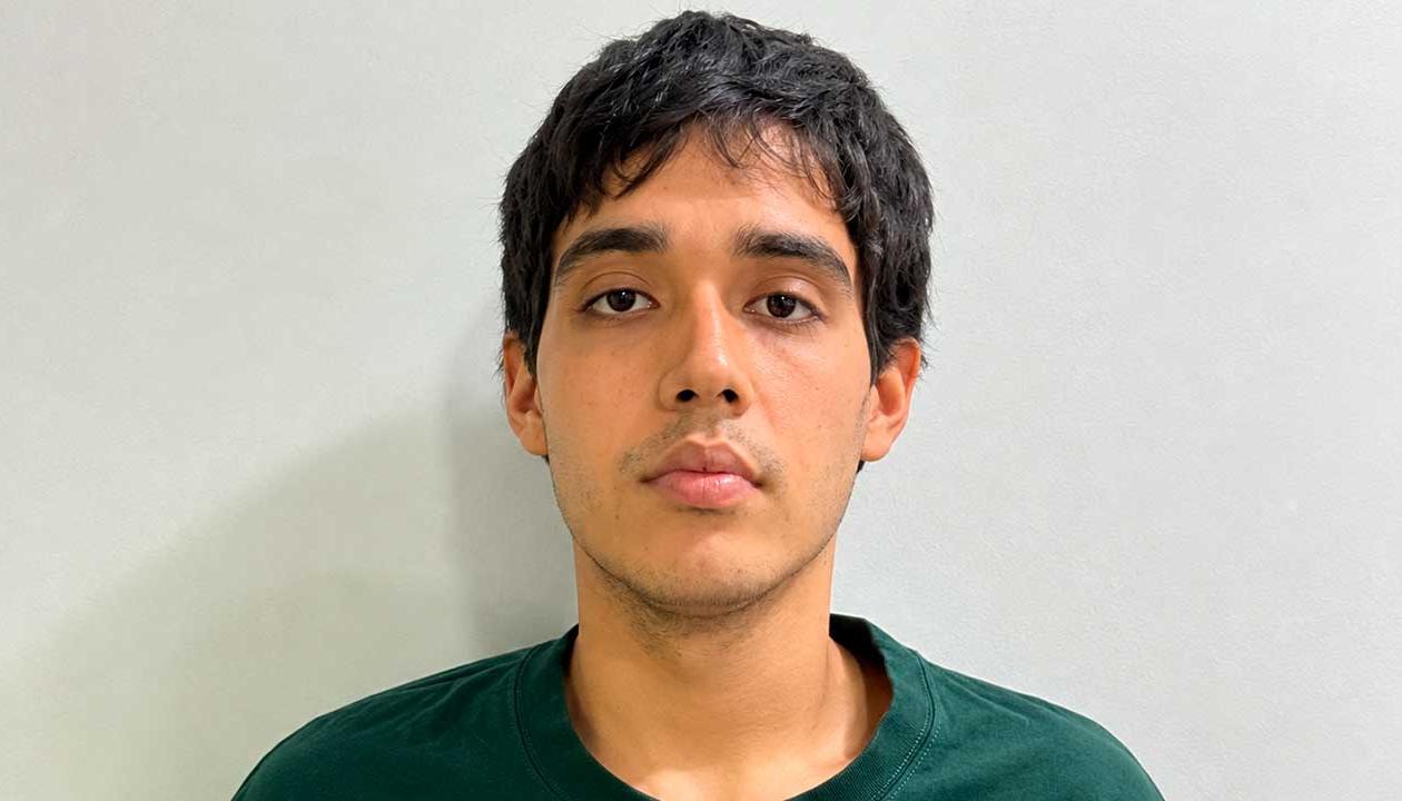 Joven capturado y amenazado por presuntamente amenazar a la Primera Dama