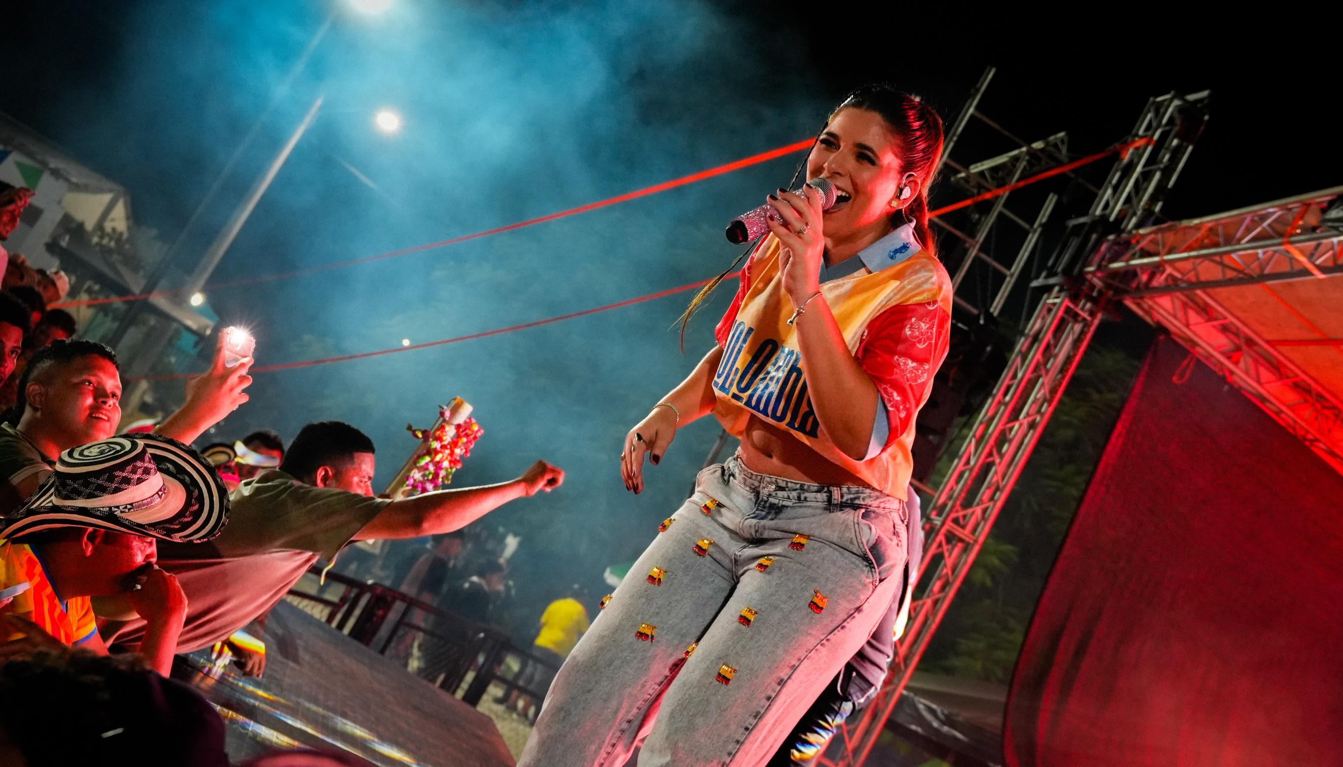 La cantante sincelejana Fer Bustillo.