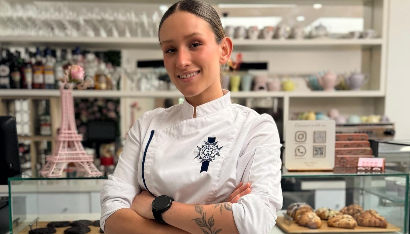 Manuela París, chef pastelera y empresaria colombiana.