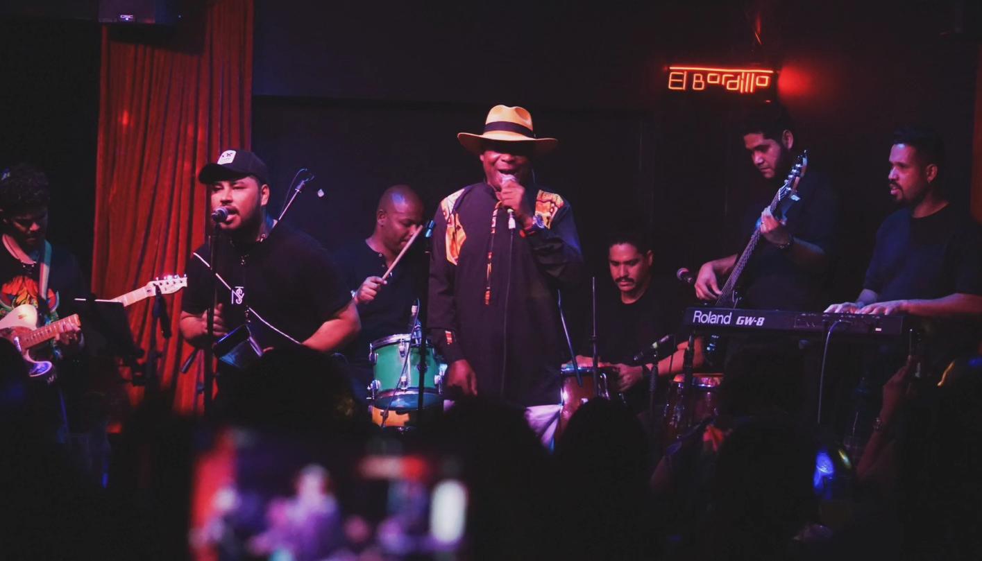 Mercien Toussaint y La Banda de Haití.