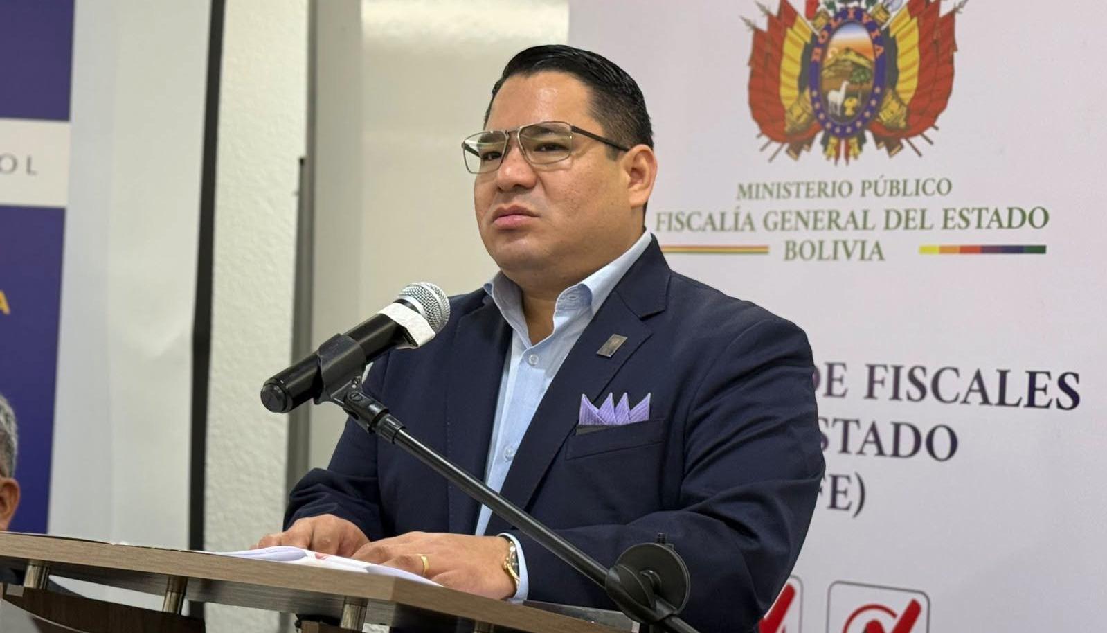 Roger Mariaca.