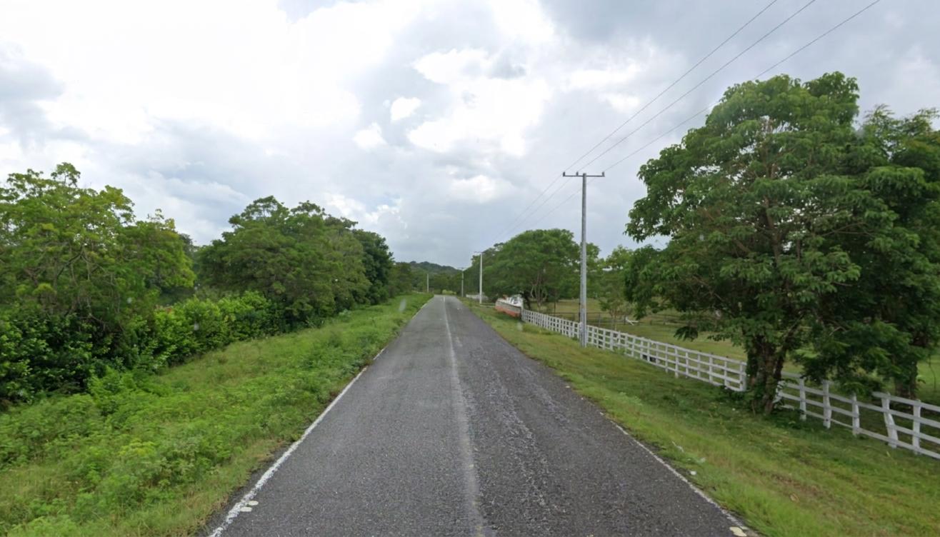Vía entre Sabanalarga y el corregimiento Aguada de Pablo. 