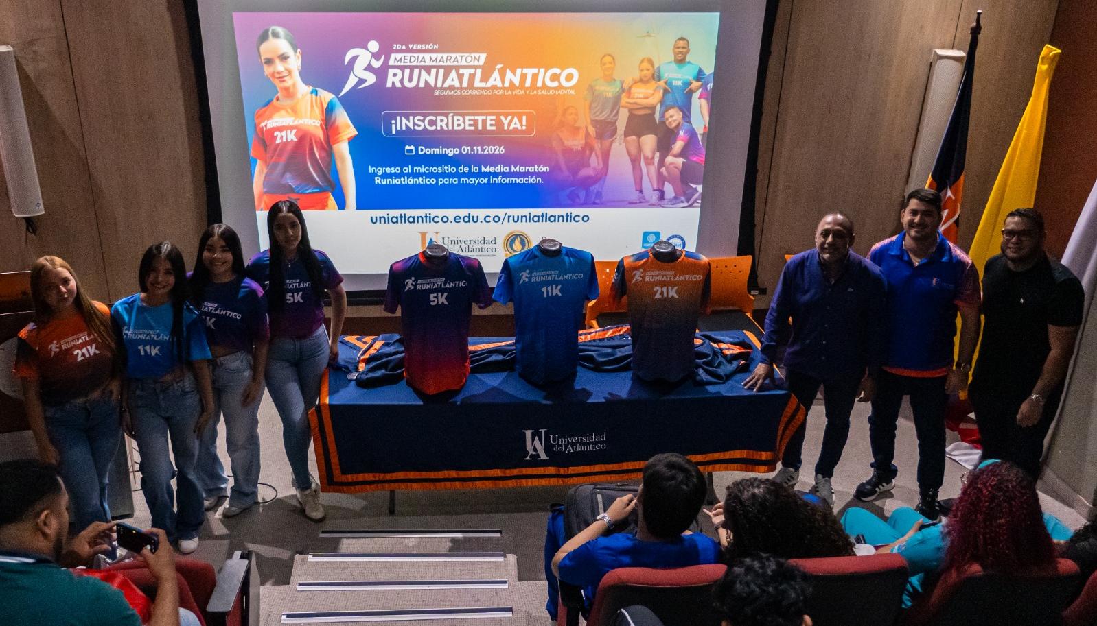 Acto de presentación de la segunda edición de la Media Maratón Runiatlántico 2026.