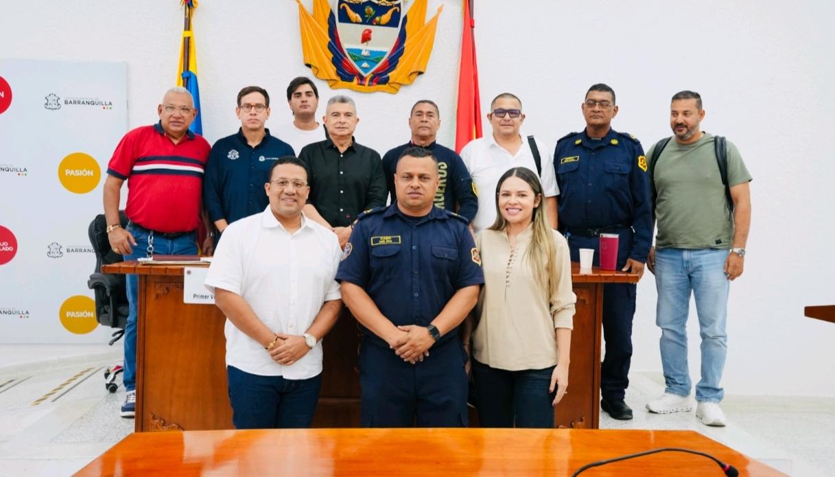 Representantes del Concejo, Distrito y Bomberos Barranquilla. 